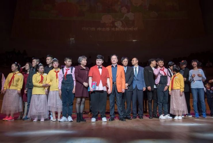 音乐双子星，点亮冬日激情！——利来w66未来艺术家刘明康爱心公益音乐沙龙
