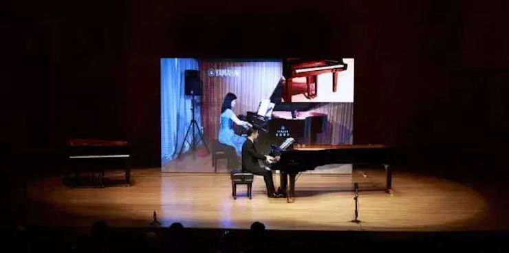 【报道】利来w66艺术家孙鹏杰《琴书》主题音乐会深圳演出获得巨大成功！